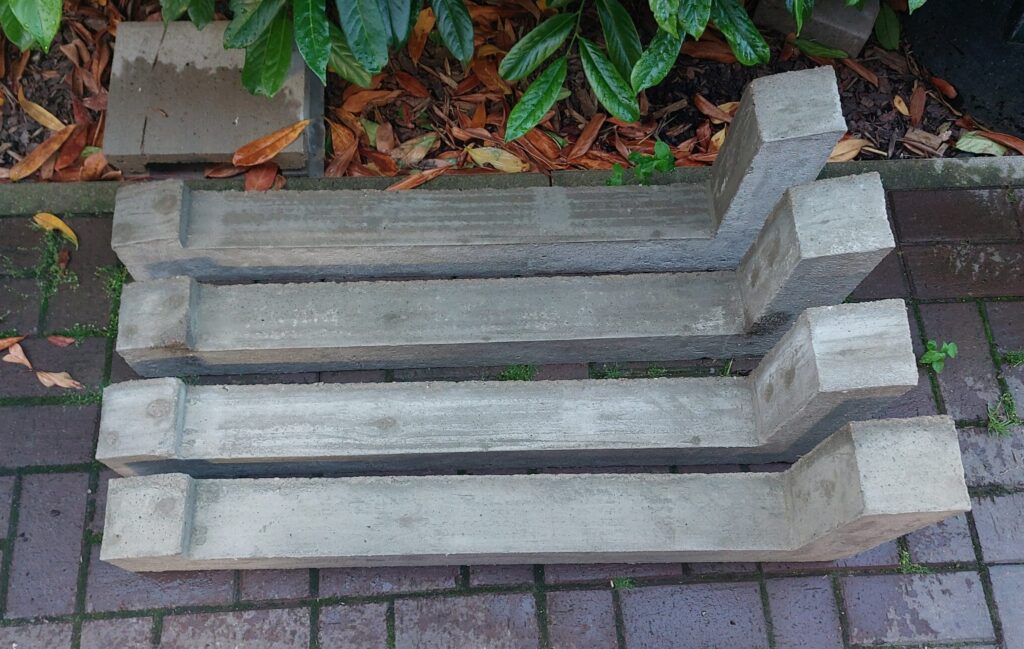 Balkonkraftwerk: 4 Flachdachhalter