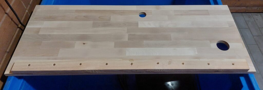 Upgrade Hälterungsbecken: Ausschnitte & Leiste